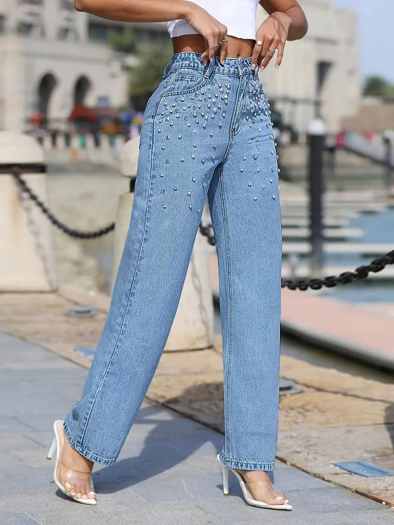 Jeans Rectos Con Decoración De Remaches Lisos